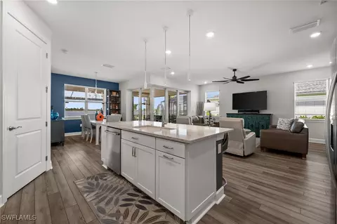 Kitchen - 42243 Edgewater Dr, Punta Gorda, FL 33982 photo 2 of 4