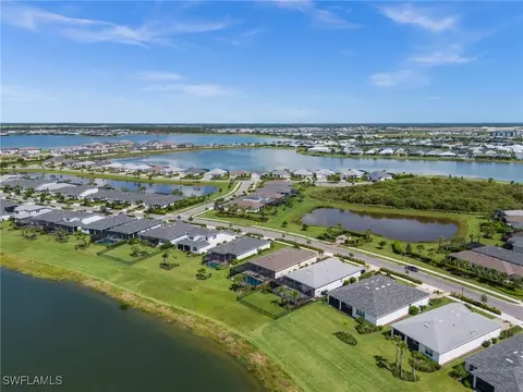 View/Area - 42243 Edgewater Dr, Punta Gorda, FL 33982 photo 4 of 7
