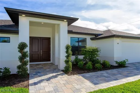 5415 Agualinda Blvd, Cape Coral, FL 33914