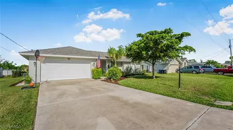 17469 Meadow Lake Cir, Fort Myers, FL 33967