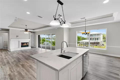 4975 Mederia Ln, Estero, FL 33928 photo 6