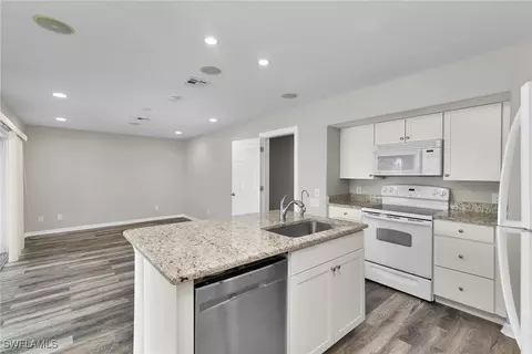 4975 Mederia Ln, Estero, FL 33928 photo 35