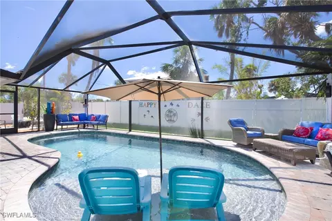 206 Connecticut St, Fort Myers Beach, FL 33931