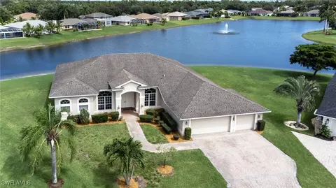 9101 Kings Cove Ct, Fort Myers, FL 33967