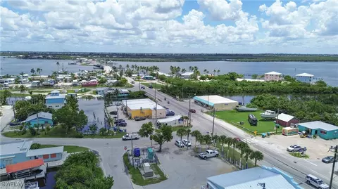 2595 Pine St, Matlacha, FL 33993 photo 5