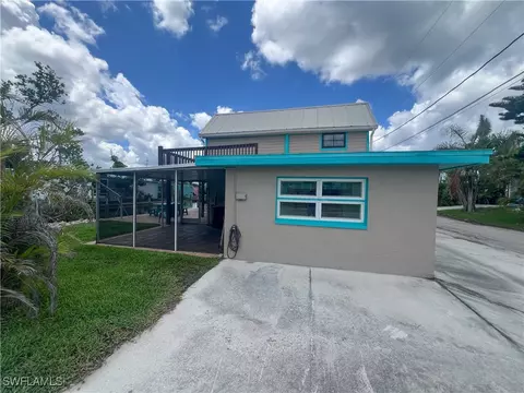 2595 Pine St, Matlacha, FL 33993 photo 22