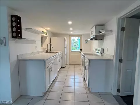 2595 Pine St, Matlacha, FL 33993 photo 10