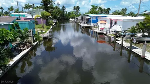 2595 Pine St, Matlacha, FL 33993 photo 2