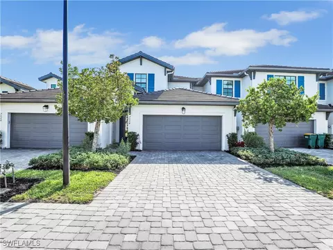 7524 Carnegie Way, Naples, FL 34119