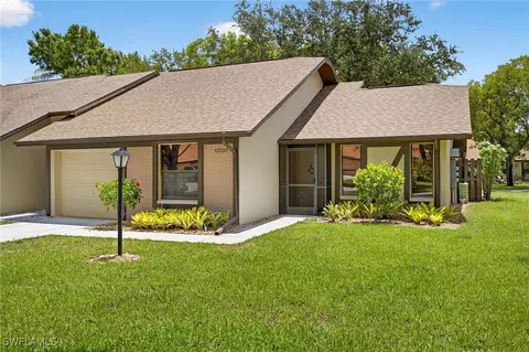 13137 Hampshire Ct, Fort Myers, FL 33919