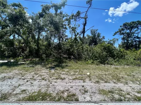 4267 Gillot Blvd, Port Charlotte, FL 33981