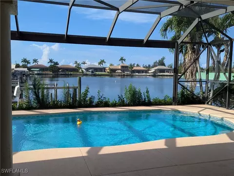 3206 SW 4th Ln, Cape Coral, FL 33991