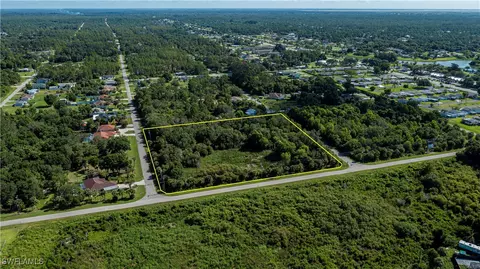 2001 E 5th St, Lehigh Acres, FL 33936