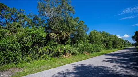 2001 E 5th St, Lehigh Acres, FL 33936 photo 11