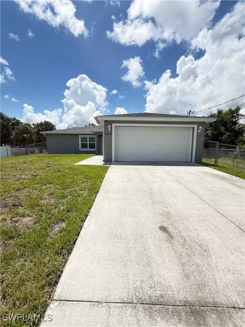 3006 Base Ct, Labelle, FL 33935 photo 2