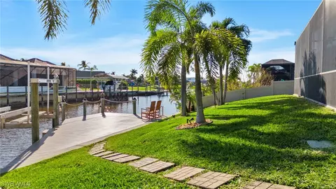 2712 SW 25th St, Cape Coral, FL 33914