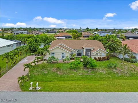 417 NW 36th Pl, Cape Coral, FL 33993