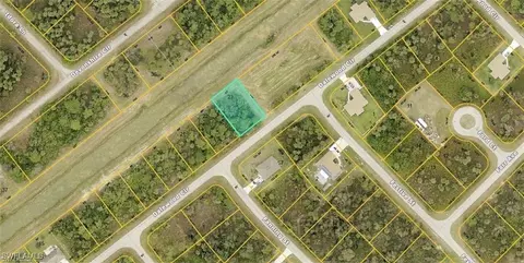 Dalewood Cir, North Port, FL 34288