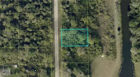 641 Naples Ave S, Lehigh Acres, FL 33974