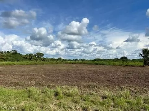 770 Shark Ln, Labelle, FL 33935