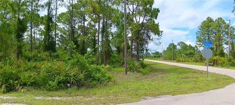 513 Keller St E, Lehigh Acres, FL 33974