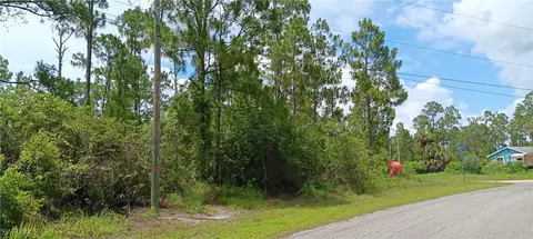 608 Wabasso Ave S, Lehigh Acres, FL 33974