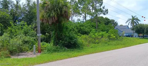 832 Anaconda Ave S, Lehigh Acres, FL 33974
