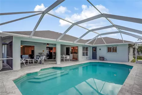 2710 SW 4th Ln, Cape Coral, FL 33991