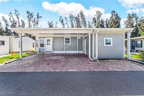 7084 Drum Dr, Saint James City, FL 33956