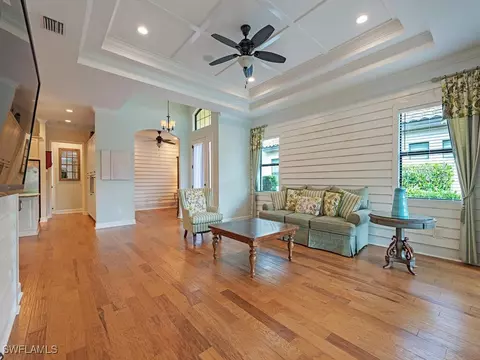 9008 Isla Bella Cir, Bonita Springs, FL 34135