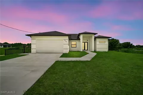 542 Raintree St E, Lehigh Acres, FL 33974