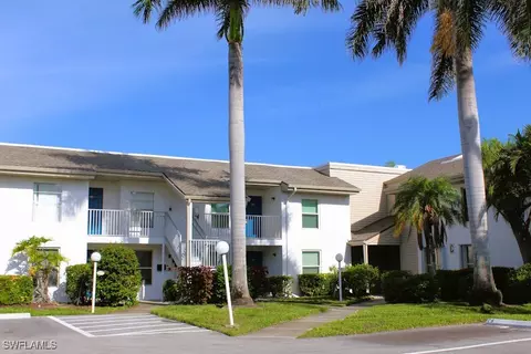 5441 Peppertree Dr #6, Fort Myers, FL 33908