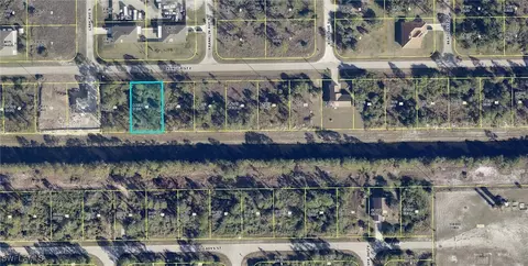 1032 Kanuga St E, Lehigh Acres, FL 33974