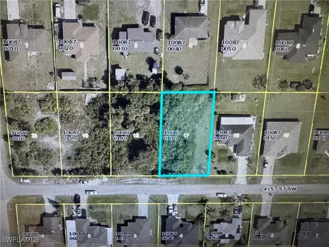 3212 41st St SW, Lehigh Acres, FL 33976