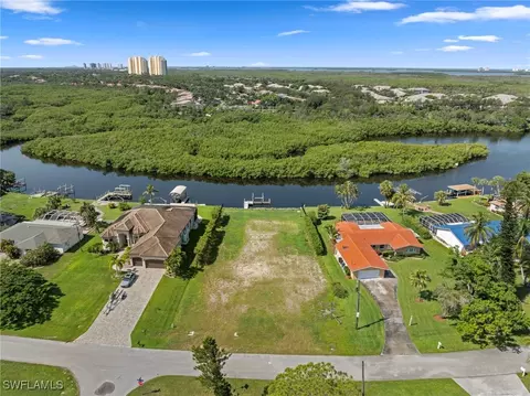 4947 Riverside Dr, Estero, FL 33928 photo 4