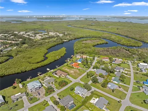 4947 Riverside Dr, Estero, FL 33928 photo 7