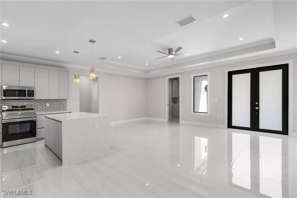 2717 10th Ave SE Naples FL 34117 - 225063051 0 UENIQv R.webp