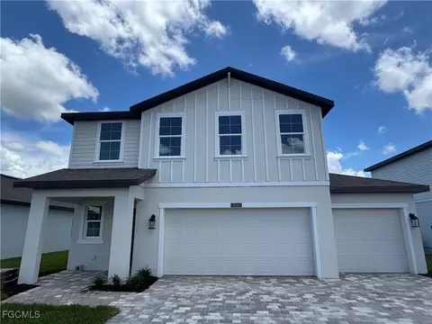 245 Moonlit Lake Trl, Lehigh Acres, FL 33974