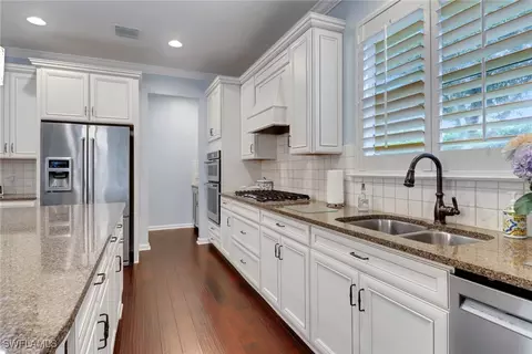 10588 Jackson Square Dr, Estero, FL 33928 photo 9