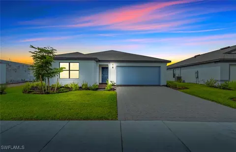 623 Lakeside Oasis Ave, Lehigh Acres, FL 33936