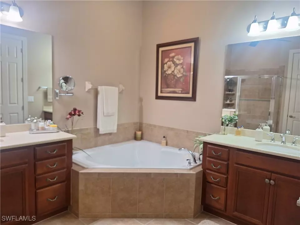 Bath - 26485 Lucky Stone Rd #202, Bonita Springs, FL 34135 photo 2 of 8