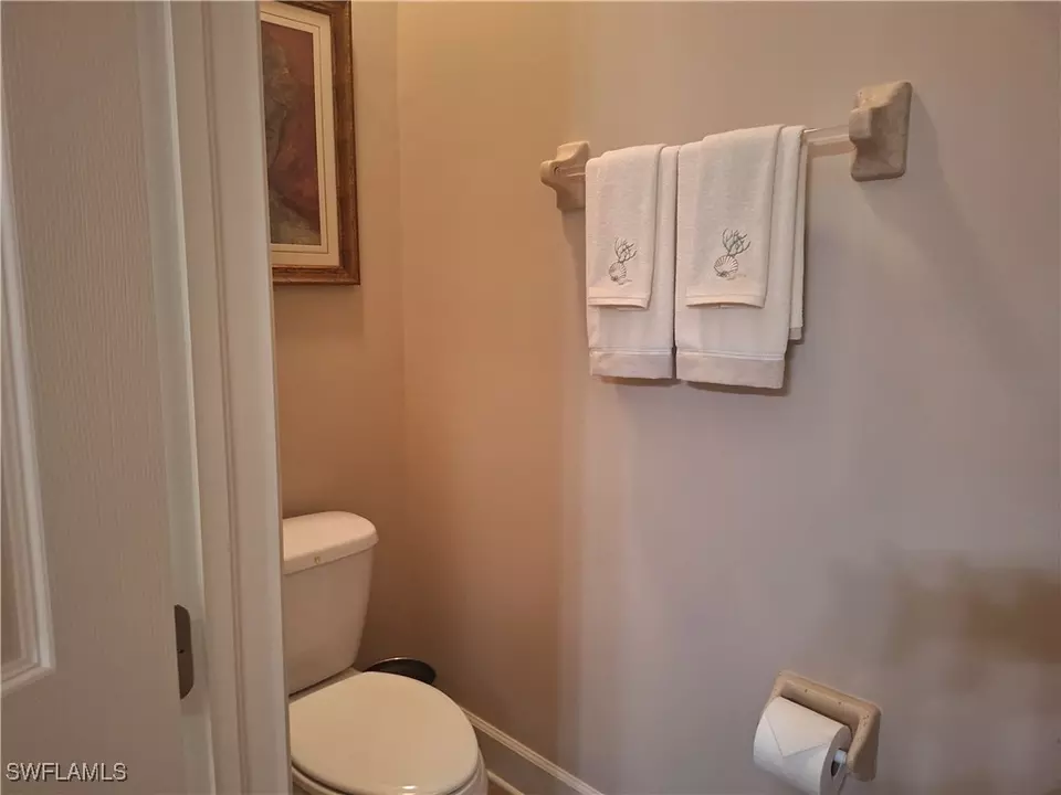 Bath - 26485 Lucky Stone Rd #202, Bonita Springs, FL 34135 photo 5 of 8