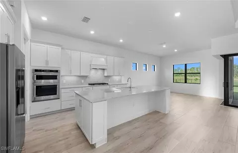 20885 Napa Loop, Estero, FL 33928 photo 6