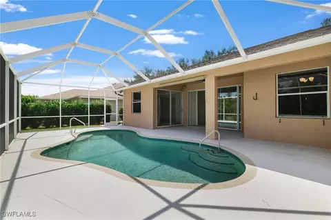 9271 Pittsburgh Blvd, Fort Myers, FL 33967