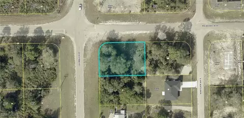 601 Columbus Blvd S, Lehigh Acres, FL 33974