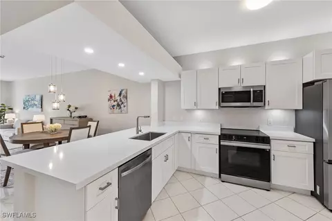 285 Bayou Ln #3, Naples, FL 34112
