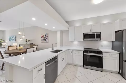 285 Bayou Ln #3, Naples, FL 34112