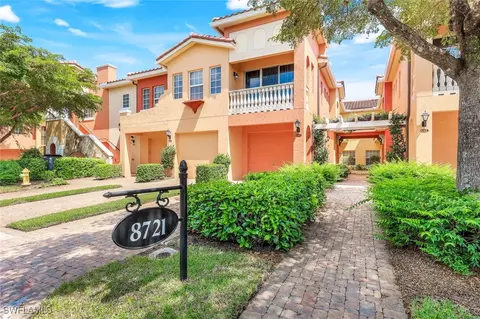 8721 Piazza Del Lago Cir #203, Estero, FL 33928