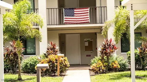 5741 Deauville Cir #F301, Naples, FL 34112