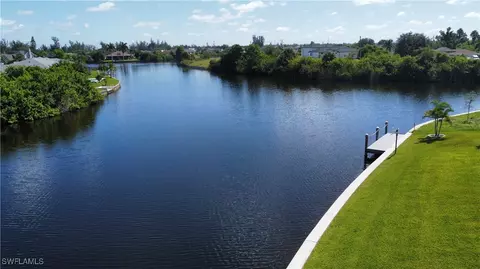 2907 NW 9th St, Cape Coral, FL 33993